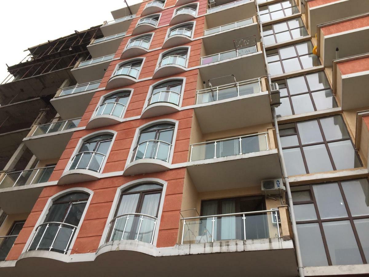 appartment GIORGI Batoumi Extérieur photo